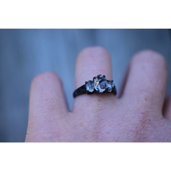 Raw Crystal Ring, Raw Stone Ring, Rings for Women, Stacking Ring, Raw Ge… - Picture 7 of 9